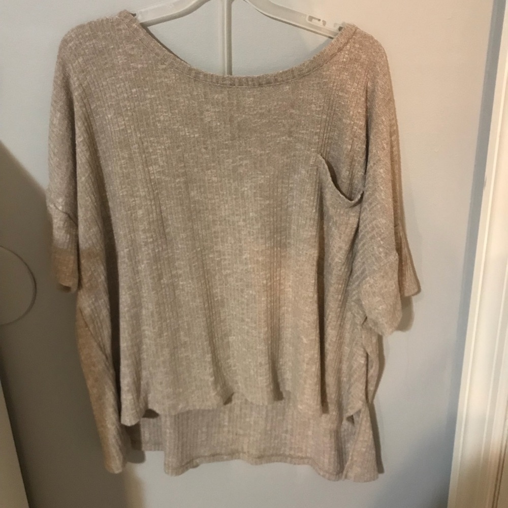 American Eagle Short Sleeve Shirt PRICE DROP!!!!!!